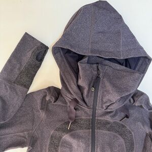 Lululemon In Stride Jacket Size 4 Purple Grey with Chevron accent omega